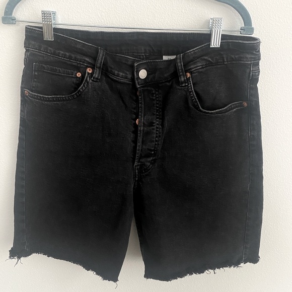 High Waisted Bermuda Black Jean Shorts - Picture 2 of 4